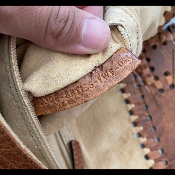 FENDI Cognac Crossbody - Picture 10 of 15